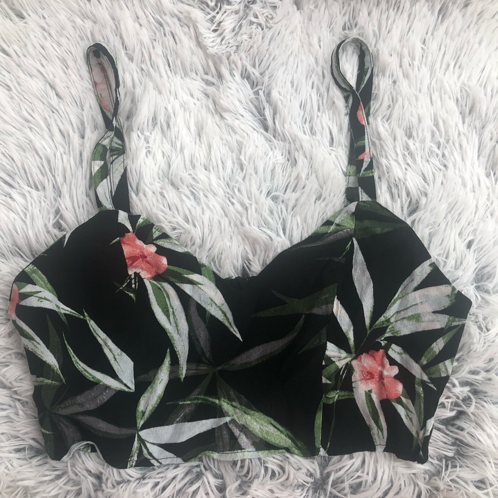 Crop tank top